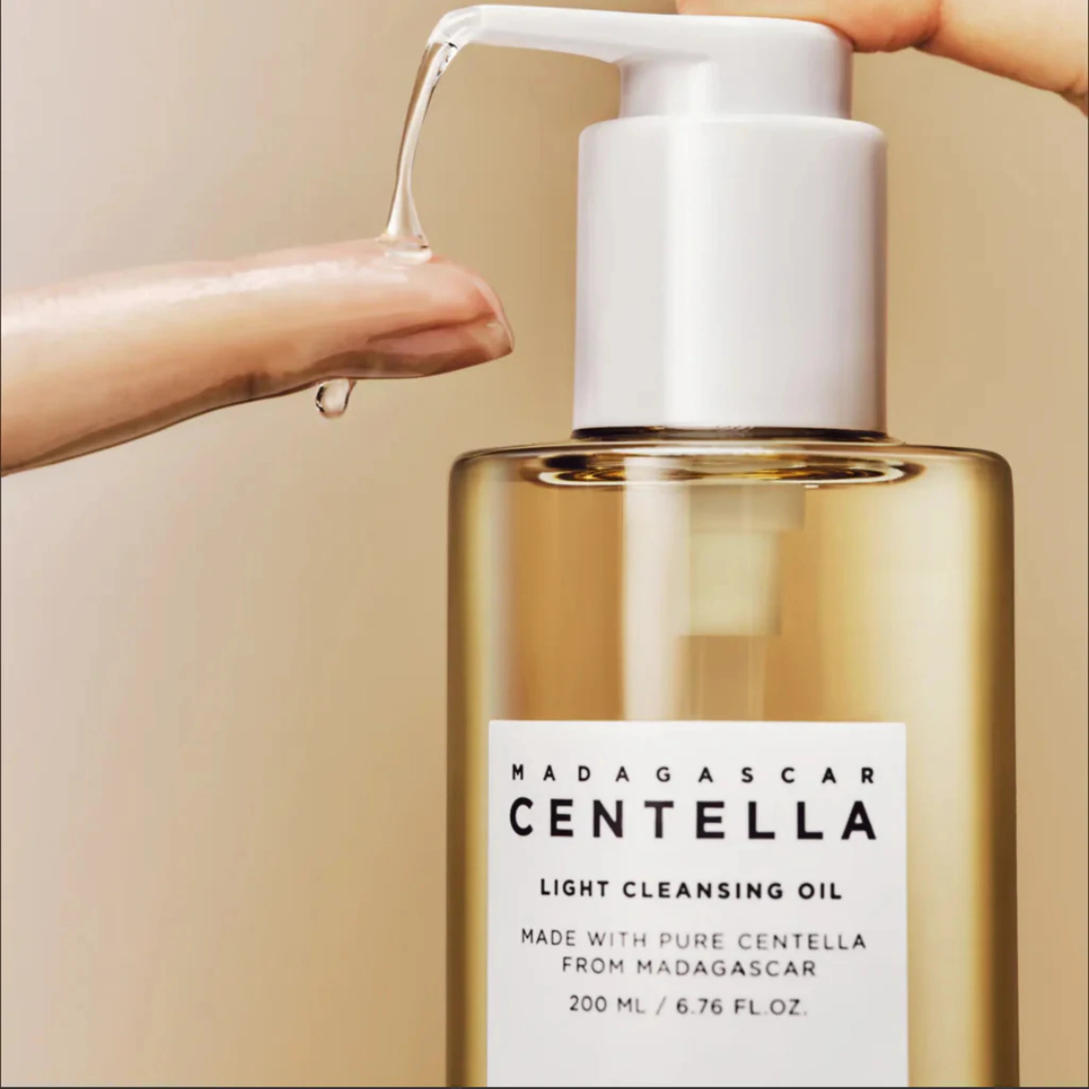 Madagascar Centella Light Cleansing Oil